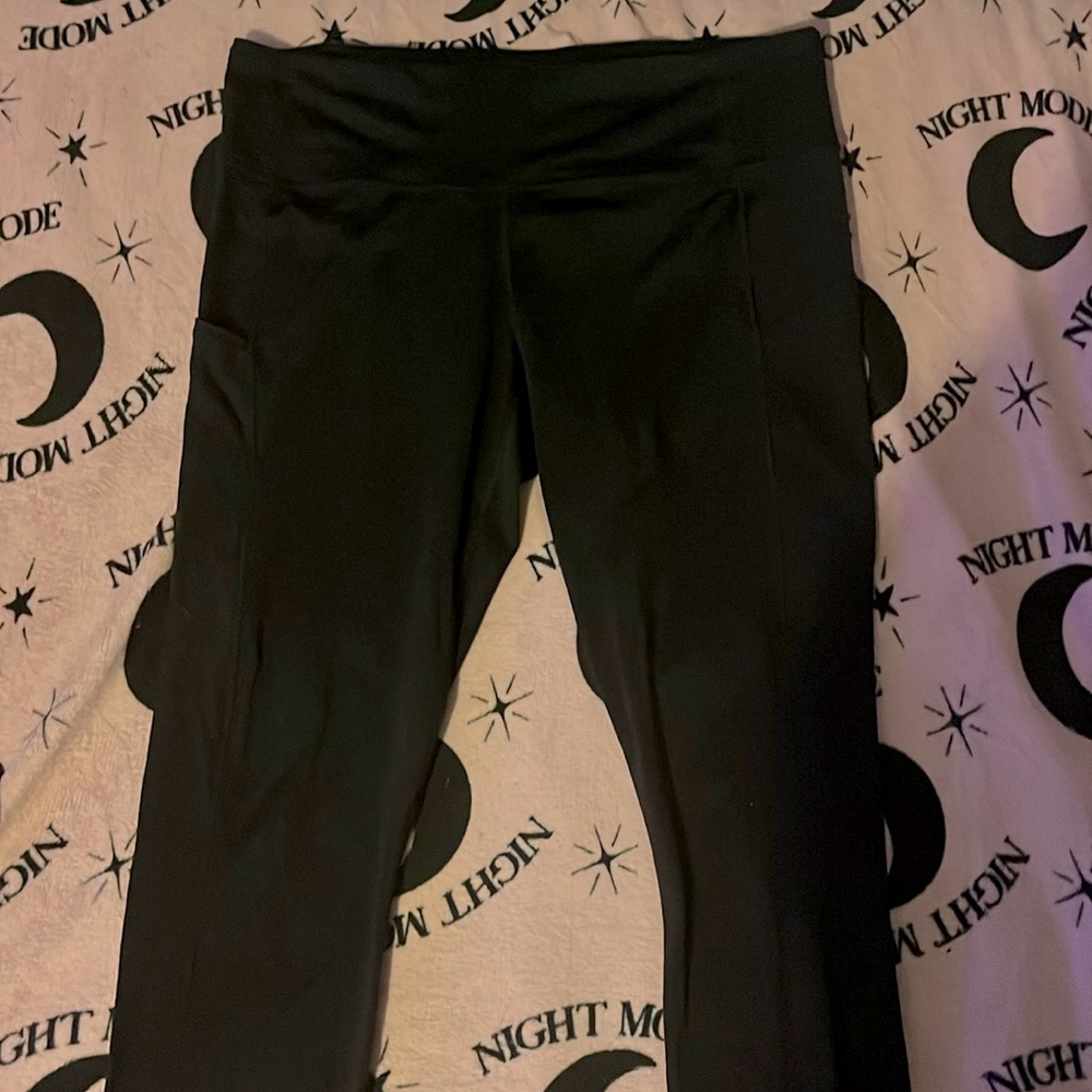 Lululemon leggings cute for a casual day fit willing to sell for $72